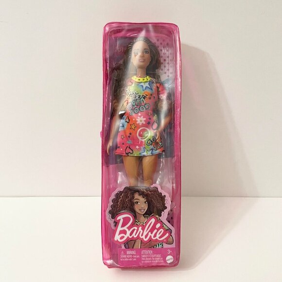 Barbie Fashionistas Doll 201 Graffiti Print Shirt Dress - Picture 13 of 13